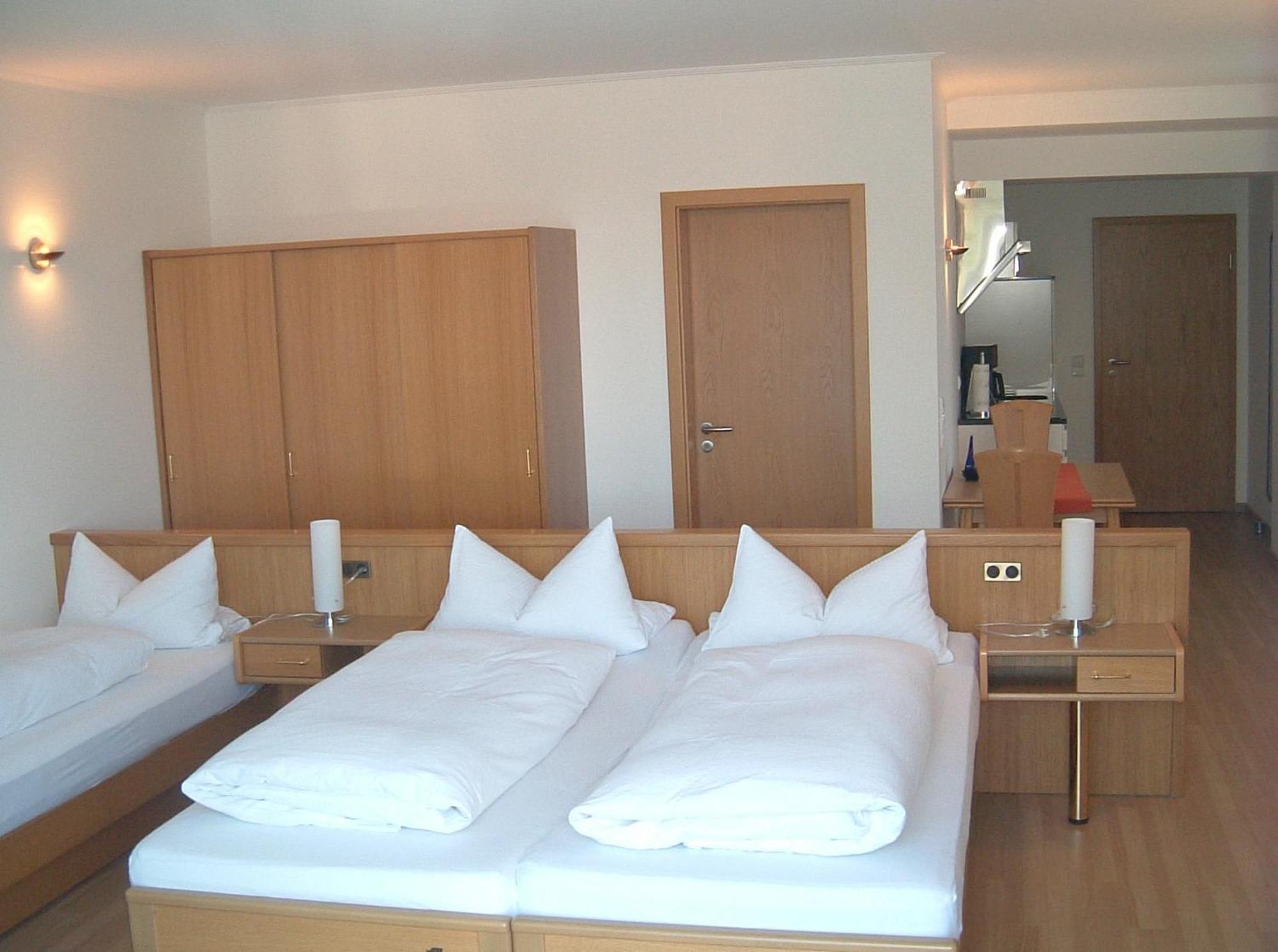 Hotel Retterath Am Nuerburgring Wiesemscheid Kültér fotó
