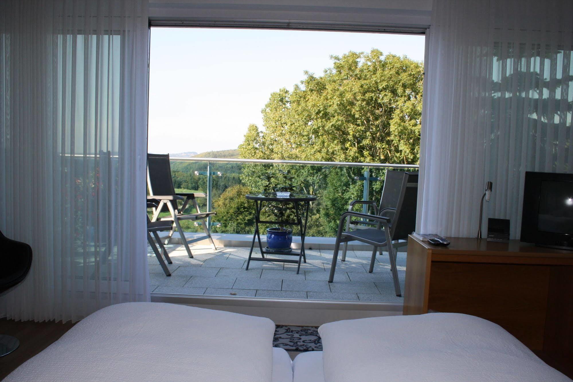 Hotel Retterath Am Nuerburgring Wiesemscheid Kültér fotó